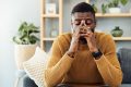 7 Ciri Orang yang Terlalu Keras pada Diri Sendiri, Kamu Mengalaminya?
