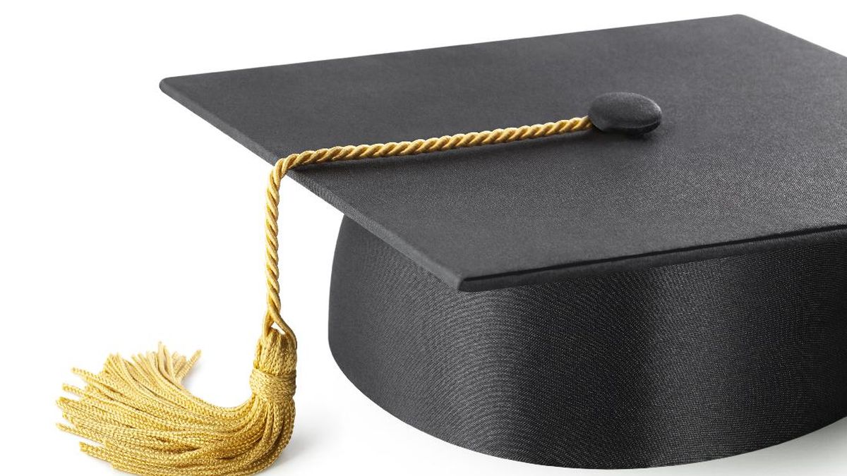 ilustrasi-toga-sarjana_169