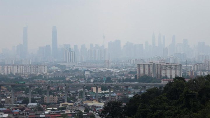 Terdampak Karhutla RI, Kualitas Udara Malaysia Masuk Kategori Bahaya