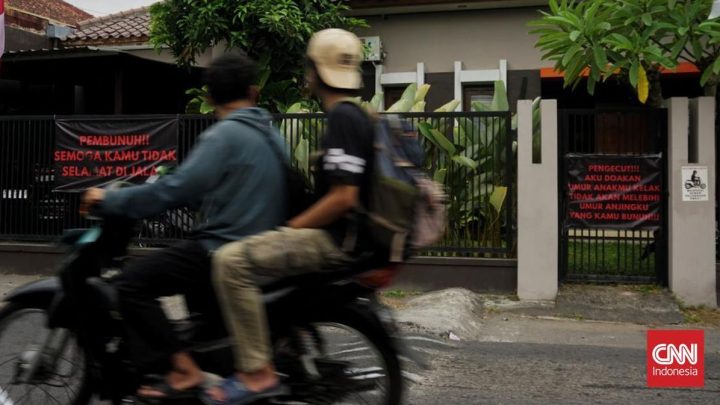 Keluarga Bantul Pasang Spanduk Marah Usai Anjing ‘John Wick’ Diracun