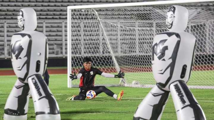 Nadeo Meragukan, Cahya Supriadi Starter di Singapura vs Indonesia?