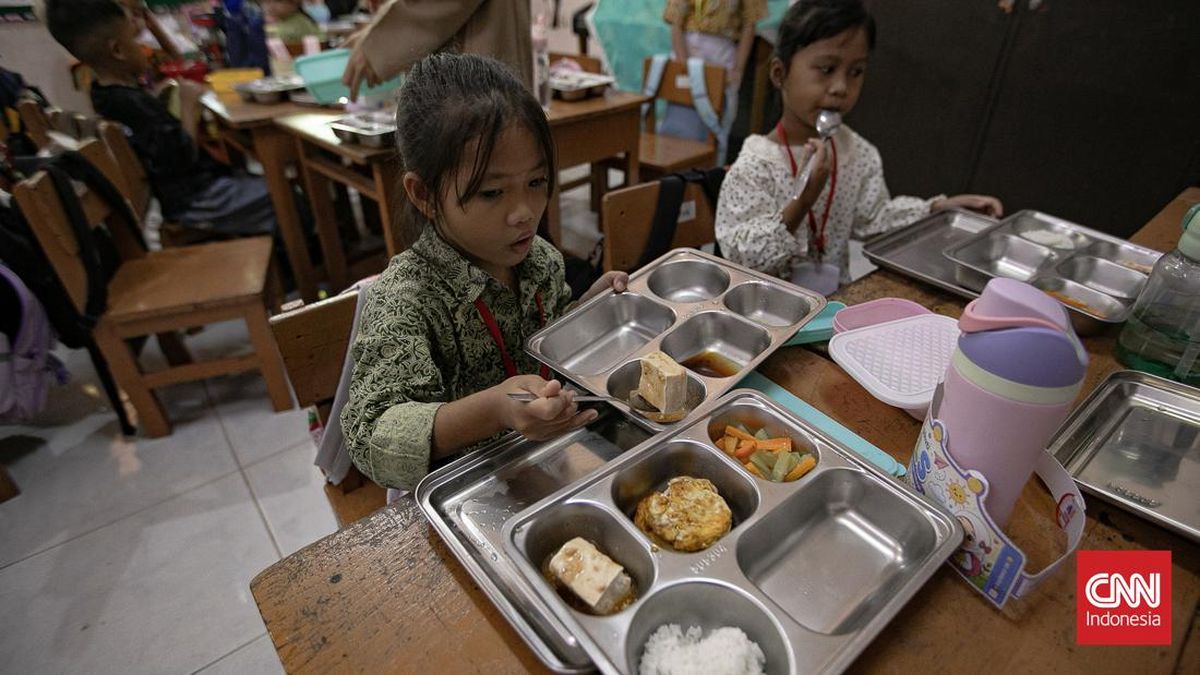 libur-telah-usai-mbg-kembali-dsalurkan-ke-sekolah-1784084515012_169