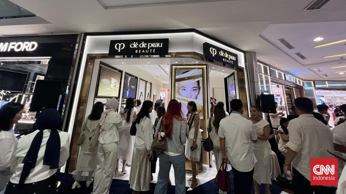 metro-dipadati-pengunjung-antusiasme-konsumen-beauty-terlihat-di-cle-de-peau-beat-1786705670598_169