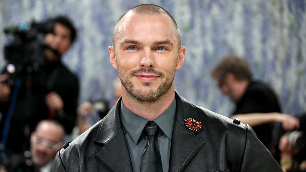 nicholas-hoult-1786511462265_169