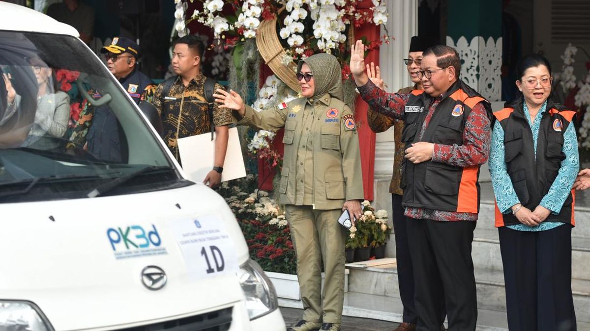 pemprov-dki-jakarta-serahkan-bantuan-kemanusiaan-bagi-masyarakat-ntt-1787223061346_169