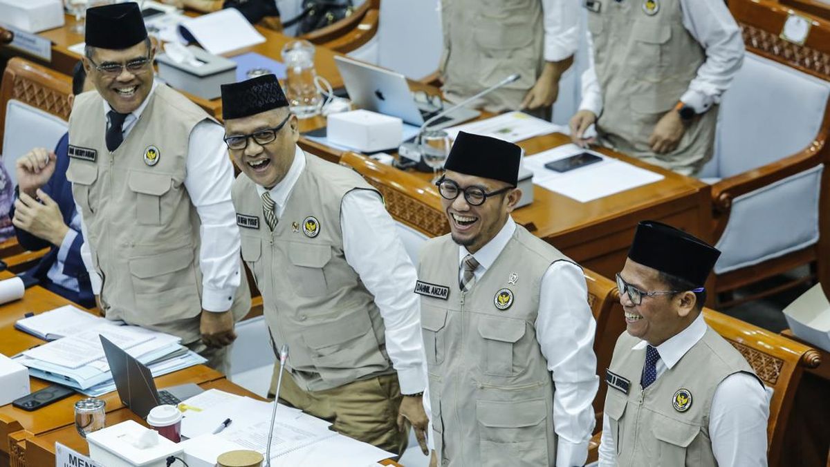 raker-komisi-viii-dpr-dengan-menteri-haji-dan-umrah-1768980394646_169