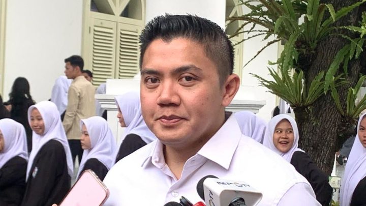 Seskab: Hari Ini 65 Ton Logistik Dikirim ke Warga Terdampak Gempa NTT