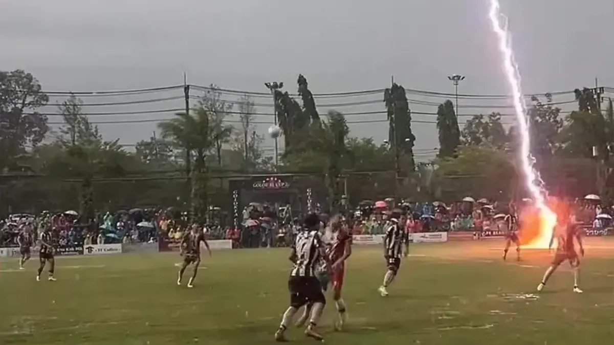 soccer-1785944873519_169