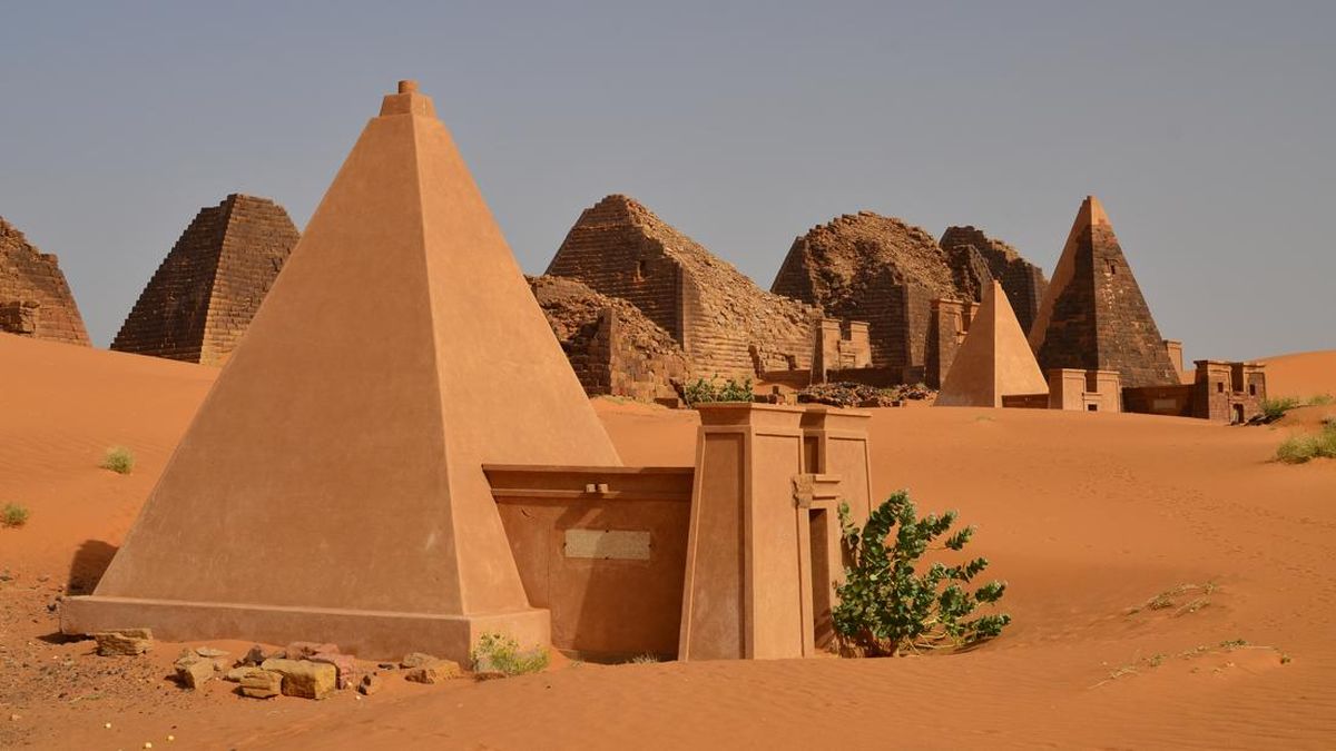 the-meroe-pyramids-1786070454183_169