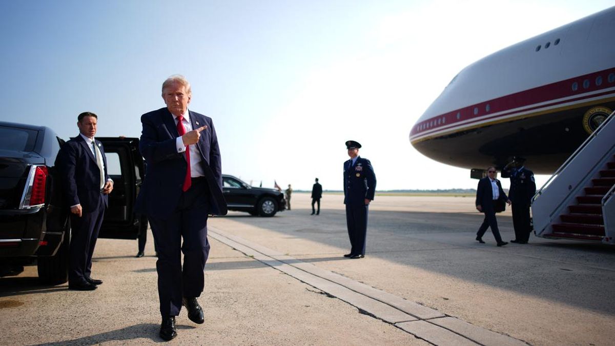 us-trump-departs-joint-base-andrews-in-new-qatari-gifted-air-for-1786550231813_169
