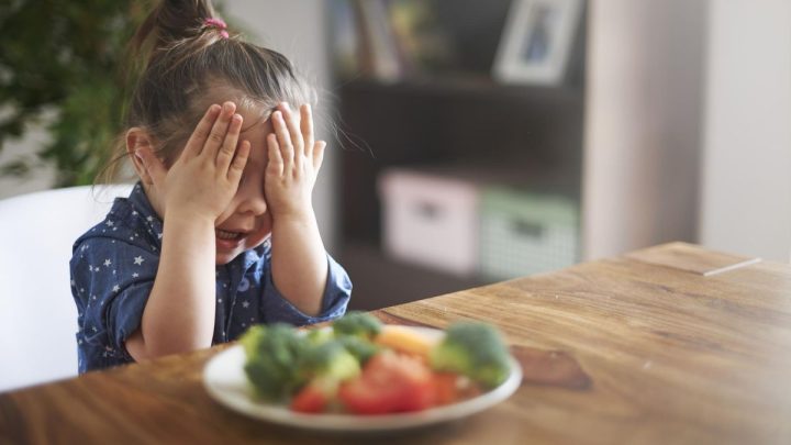 7 Kebiasaan agar Anak Lebih Suka Makan Sayuran hingga Dewasa