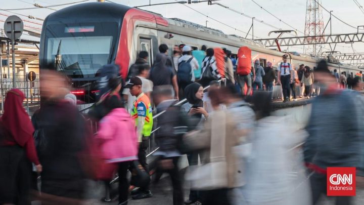 KRL Bogor hanya Sampai Jayakarta Imbas Gangguan di Jakarta Kota