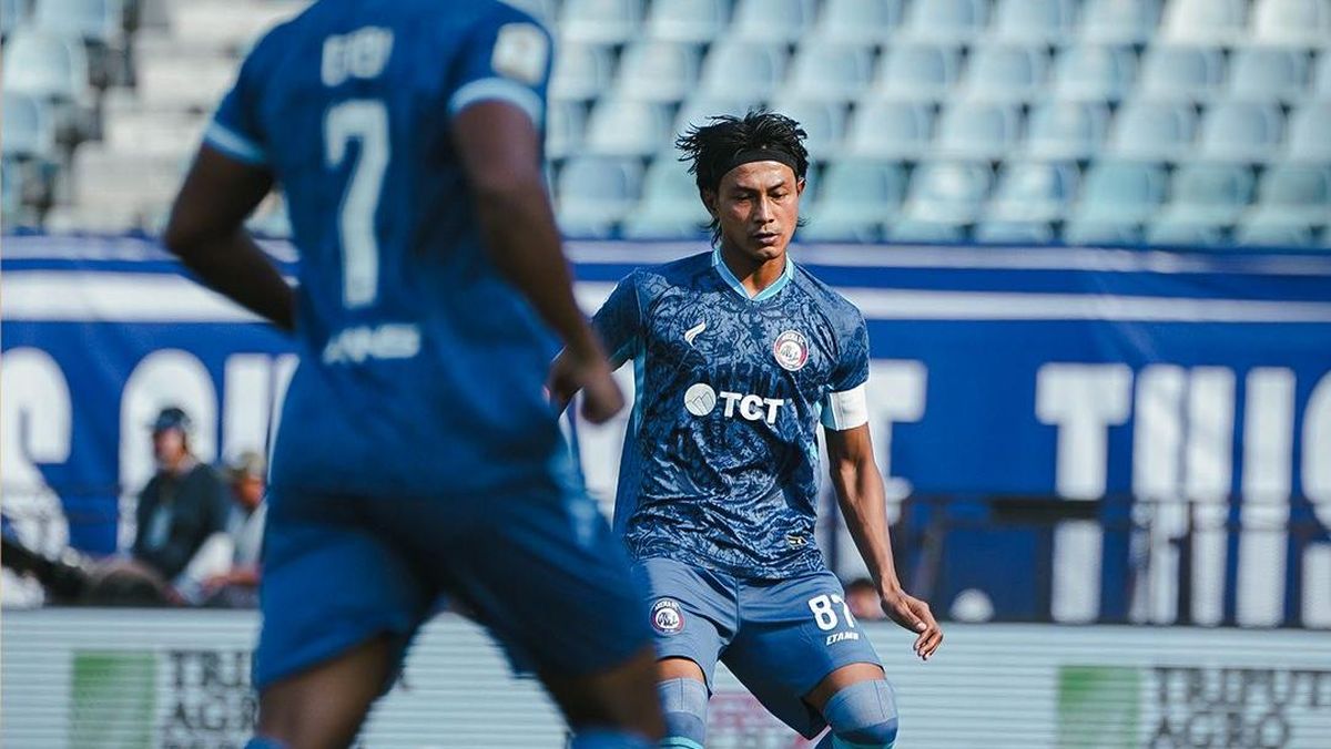 arema-fc-vs-iseng-mulang-fc-1788511516777_169