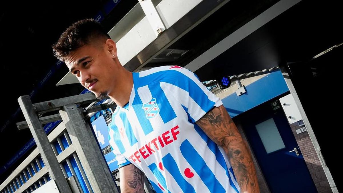 bek-timnas-indonesia-mees-hilgers-resmi-gabung-sc-heerenveen-dari-fc-twente-1788257672451_169