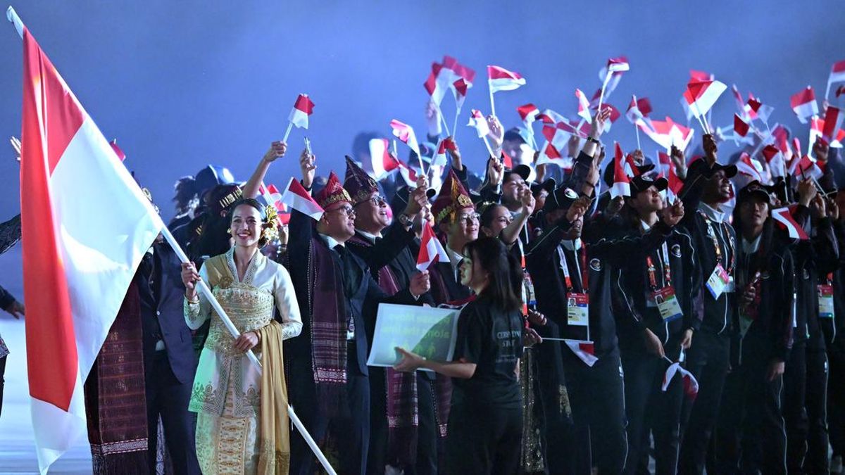 defile-kontingen-indonesia-dalam-pembukaan-asian-games-2026-1789816917705_169