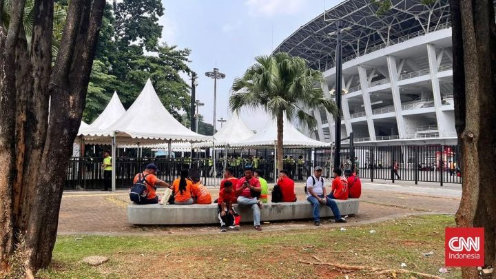 2 Jam Jelang Kickoff Persija vs Persib, Jakmania Mulai Padati GBK