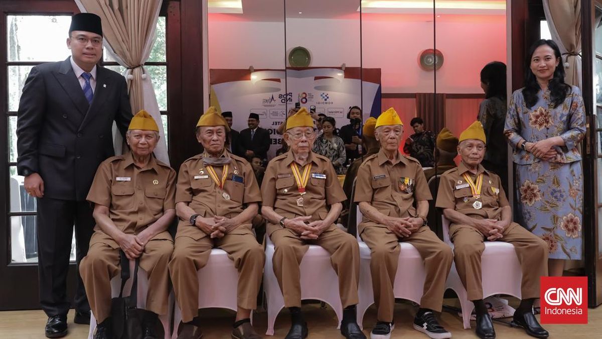 veteran-di-peringatan-hari-bhakti-pos-dan-telekomunikasi-postel-ke-81-di-bandung-1790497896666_169